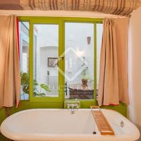 Villa in Spain, Catalunya, Girona, 789 sq.m.