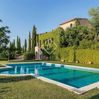 Villa in Spain, Catalunya, Girona, 650 sq.m.
