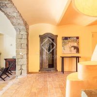 Дом в Испании, Каталония, Жирона, 645 кв.м.