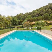 Дом в Испании, Каталония, Жирона, 689 кв.м.