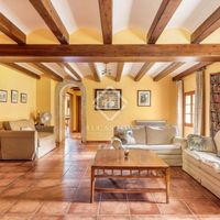 Дом в Испании, Каталония, Жирона, 689 кв.м.