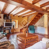 Дом в Испании, Каталония, Жирона, 689 кв.м.