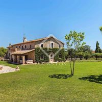 Villa in Spain, Catalunya, Girona, 644 sq.m.