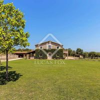 Villa in Spain, Catalunya, Girona, 644 sq.m.