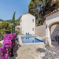 Вилла в Испании, Каталония, Багур, 220 кв.м.