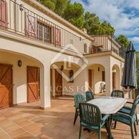 Вилла в Испании, Каталония, Багур, 220 кв.м.