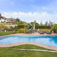 Вилла в горах в Испании, Каталония, Сан-Жуст-Десверн, 580 кв.м.