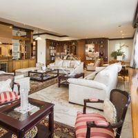 Вилла в горах в Испании, Каталония, Сан-Жуст-Десверн, 580 кв.м.