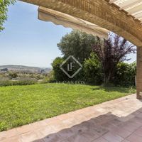 Вилла в Испании, Каталония, Сан-Жуст-Десверн, 425 кв.м.