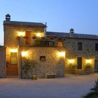 Rental house in the suburbs in Italy, Siena, 380 sq.m.