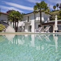 Вилла в деревне, у озера в Италии, Тронцано-Лаго-Маджоре, 350 кв.м.