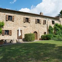 Villa in the village, in the suburbs in Italy, Strada , 1080 sq.m.
