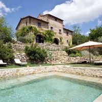 Villa in the village, in the suburbs in Italy, Strada , 500 sq.m.
