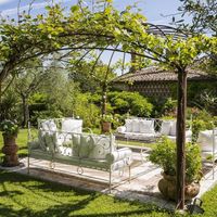 Villa in the village in Italy, Siena, 748 sq.m.