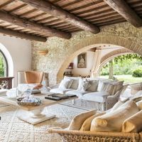 Villa in the village in Italy, Siena, 748 sq.m.