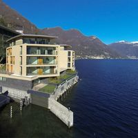 Apartment by the lake in Italy, Como, 232 sq.m.