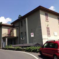 Отель (гостиница) у озера в Италии, Комо, 300 кв.м.
