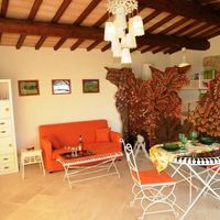 Villa in the village in Italy, Siena, 600 sq.m.