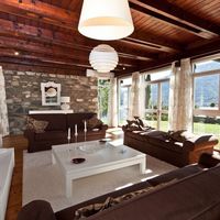 Villa by the lake in Italy, Como, 427 sq.m.