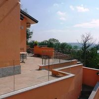 Villa by the lake in Italy, Tronzano Lago Maggiore, 500 sq.m.