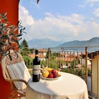 Квартира у озера в Италии, Комо, 93 кв.м.