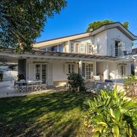 Villa at the seaside in Italy, Marina di Pietrasanta, 277 sq.m.