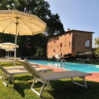 Hotel in the suburbs in Italy, Siena, 1838 sq.m.