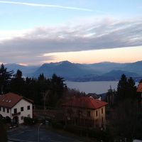 Villa in the mountains, by the lake in Italy, Tronzano Lago Maggiore, 500 sq.m.