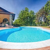 Villa by the lake in Italy, Tronzano Lago Maggiore, 500 sq.m.