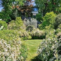 Villa by the lake in Italy, Tronzano Lago Maggiore, 500 sq.m.