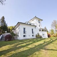 Villa by the lake in Italy, Tronzano Lago Maggiore, 650 sq.m.