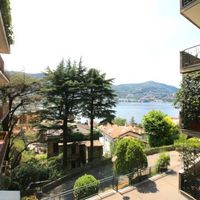 Апартаменты у озера в Италии, Комо, 165 кв.м.