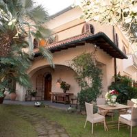 Villa at the seaside in Italy, Toscana, Camaiore, 550 sq.m.
