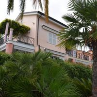 Villa at the seaside in Italy, San Remo, 280 sq.m.
