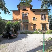 Villa in the mountains, by the lake in Italy, Tronzano Lago Maggiore, 850 sq.m.