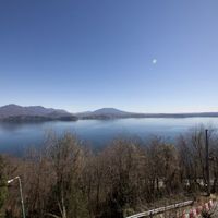Villa in the mountains, by the lake in Italy, Tronzano Lago Maggiore, 127 sq.m.