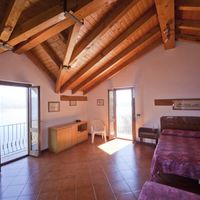 Villa in the mountains, by the lake in Italy, Tronzano Lago Maggiore, 127 sq.m.