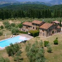 Elite real estate in the village in Italy, Florence, 659 sq.m.