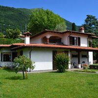 Villa in Italy, Como, 200 sq.m.