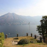 Apartment by the lake in Italy, Como, 75 sq.m.