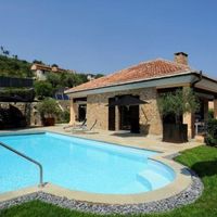 Villa at the seaside in Italy, Savona, 220 sq.m.