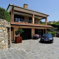 Villa at the seaside in Italy, Savona, 220 sq.m.