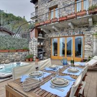 Villa in Italy, Como, 210 sq.m.