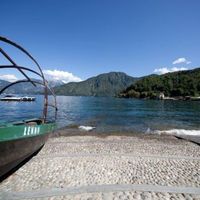 Apartment by the lake in Italy, Como, 150 sq.m.