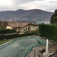 Villa by the lake in Italy, Como, 280 sq.m.