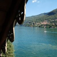 Вилла у озера в Италии, Комо, 650 кв.м.