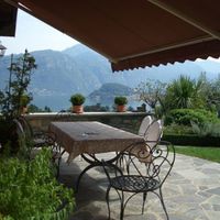 Villa by the lake in Italy, Como, 400 sq.m.