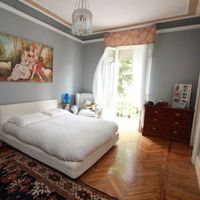 Villa by the lake in Italy, Como, 400 sq.m.