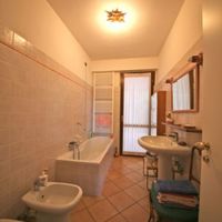 Апартаменты у озера в Италии, Тронцано-Лаго-Маджоре, 120 кв.м.