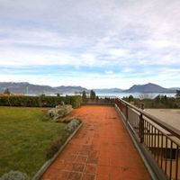 Апартаменты у озера в Италии, Тронцано-Лаго-Маджоре, 120 кв.м.